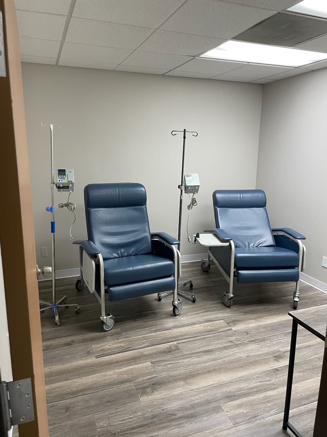 ambulatory infusion room